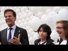 Video laden en afspelen in Gallery-weergave, Wand&lt;br&gt;In de media
