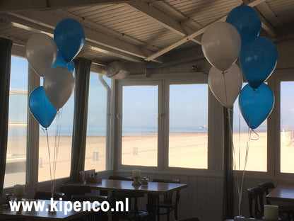 Tafel decoratie 5 ballonnen, 2 kleuren, plaats kleuren steeds gelijk