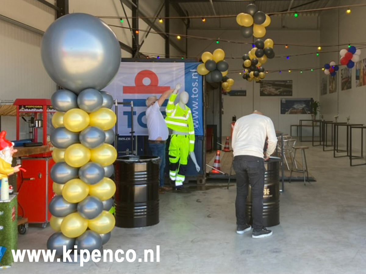 Bedrijfspand/ Showroom Pilaar top