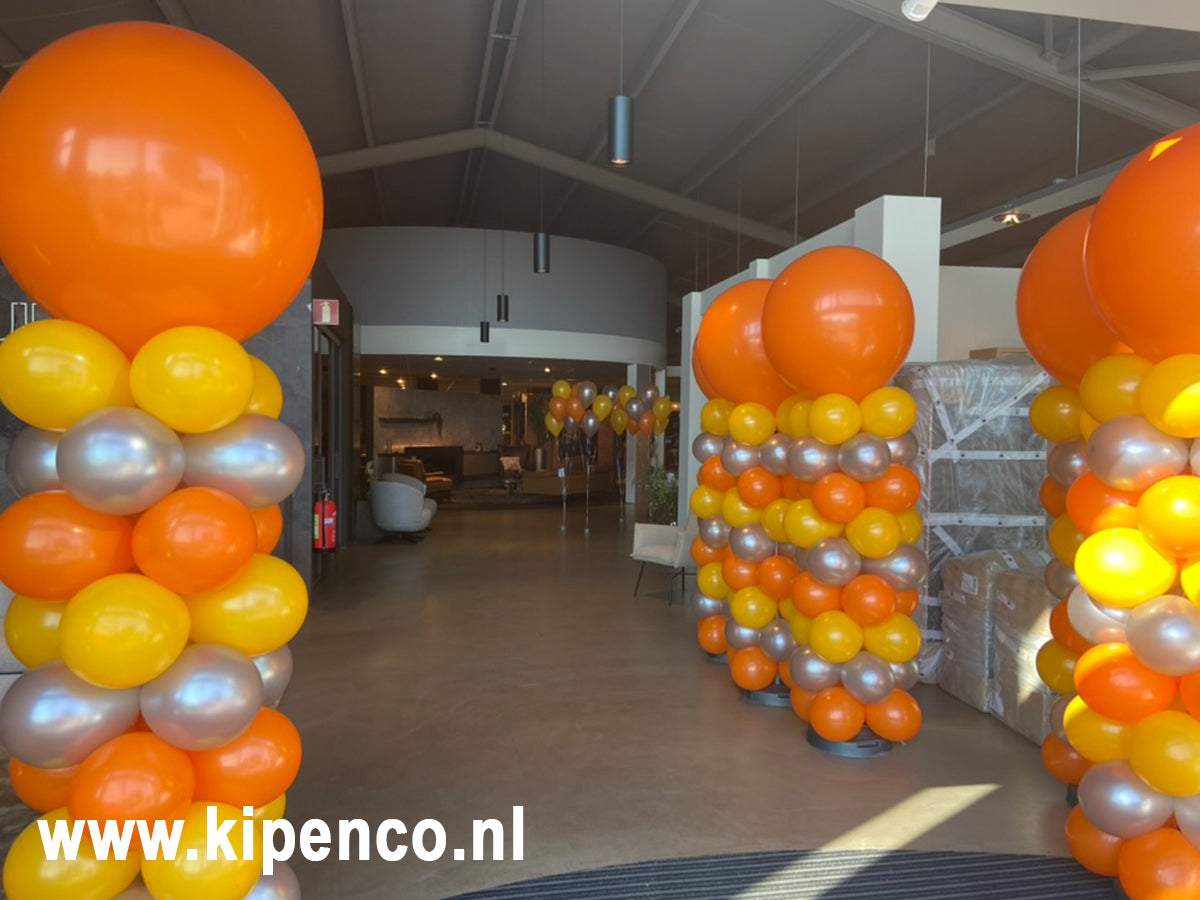 Bedrijfspand/ Showroom Pilaar top